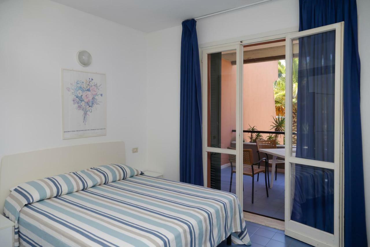 Appartamenti Maricampo By Helloelba Marina di Campo Bagian luar foto