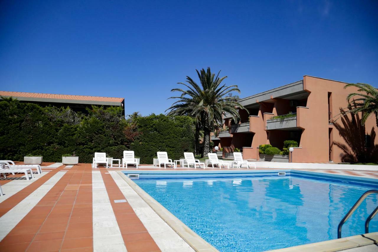 Appartamenti Maricampo By Helloelba Marina di Campo Bagian luar foto