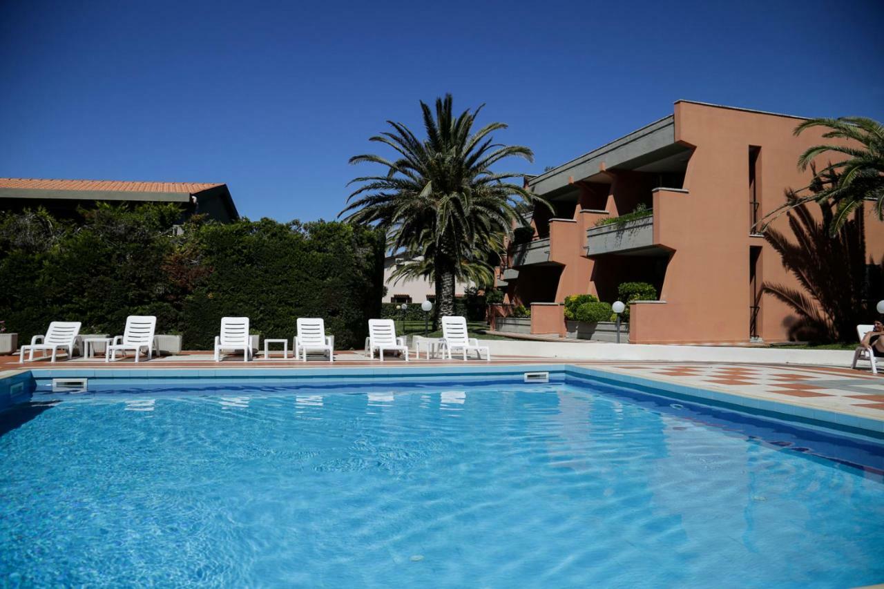 Appartamenti Maricampo By Helloelba Marina di Campo Bagian luar foto